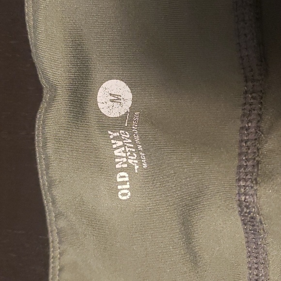 OLD NAVY Crop Yoga pant - Picture 5 of 6